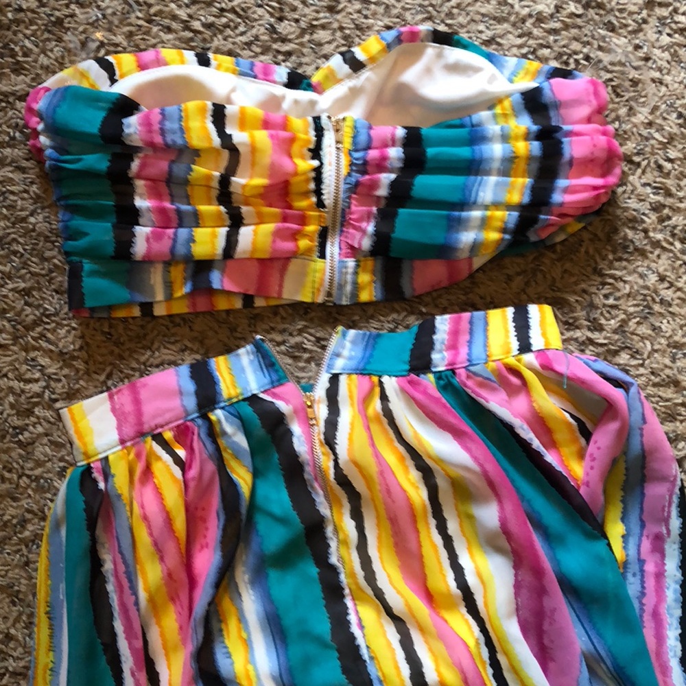 Two piece set - Picture 4 of 5